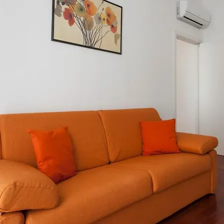 Apartament Italianway-cola Montano *